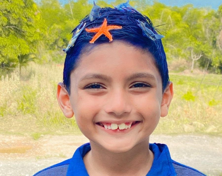 Zayn in his crazy hairstyle.