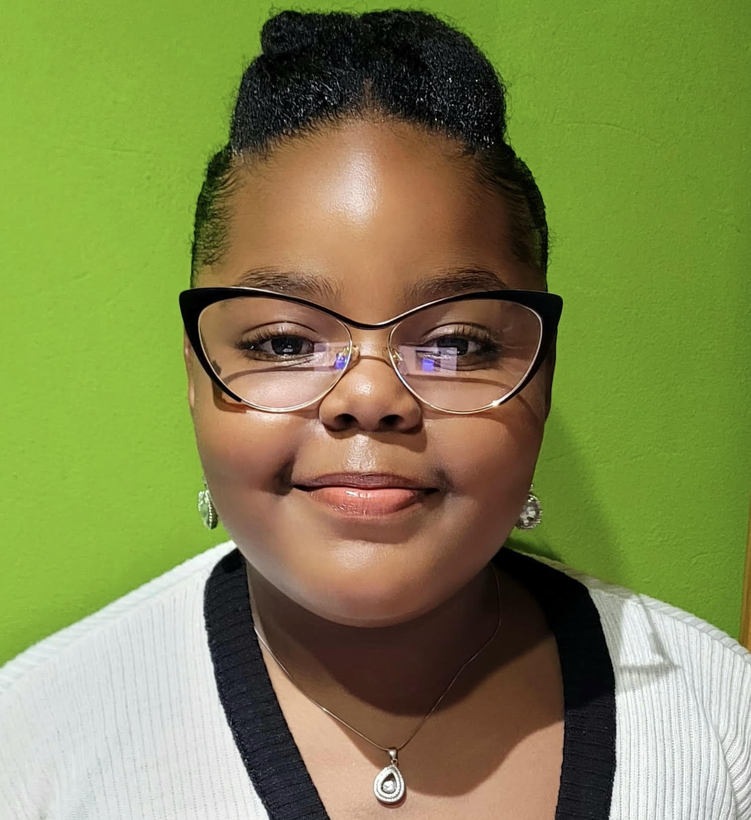 Mackenzie Forde as Former President Paula-Mae Weekes.