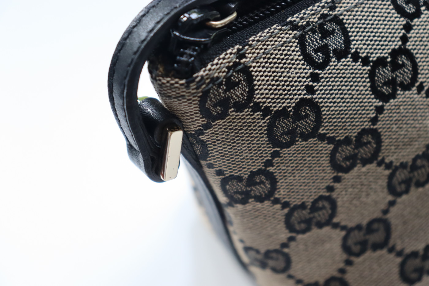 GUCCI GG Canvas Pochette Accessory Pouch