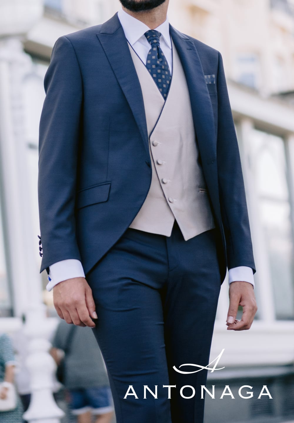 traje PAVIA ULLA 3