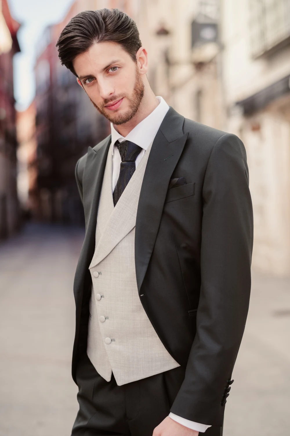 traje TRENTO 1