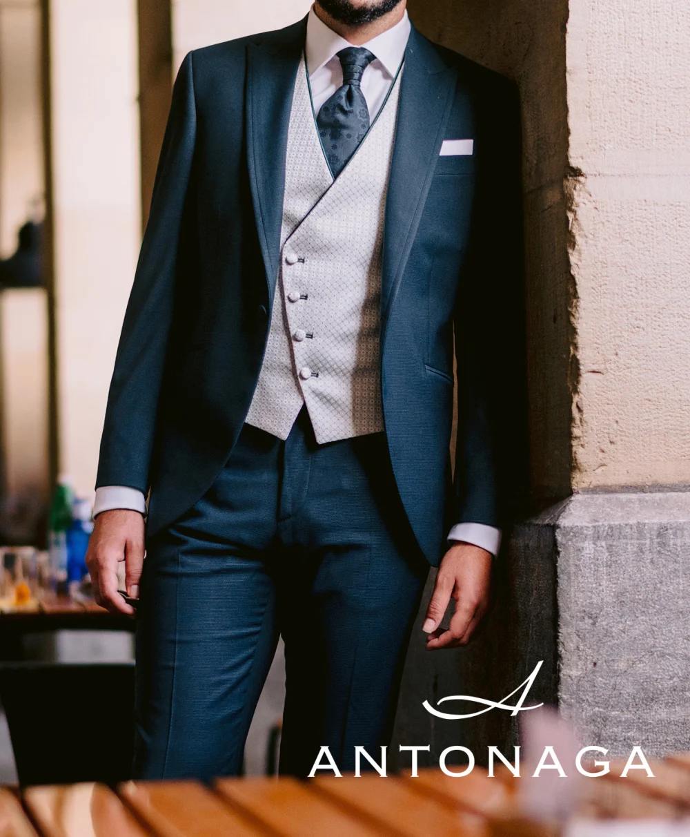 traje VENETO AZUL 4