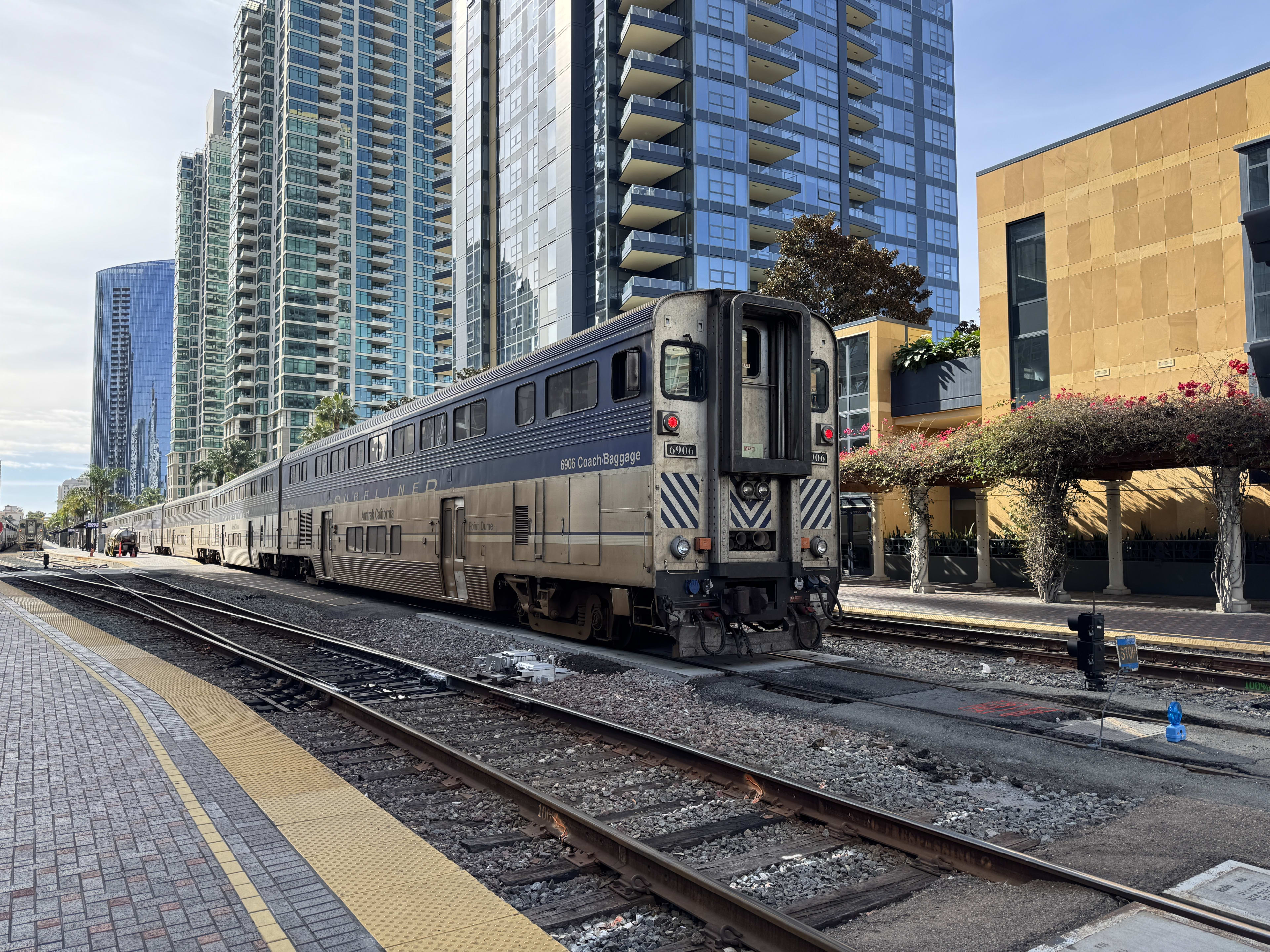 How Amtrak's Pacific Surfliner Can be Improved