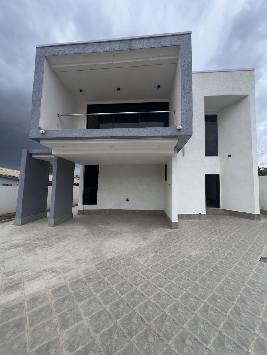 EXCLUSIVE 5-BEDROOM HOUSE FOR SALE