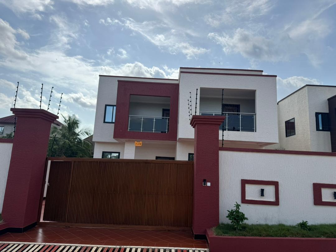 Newly fully furnished 5-bedroom house for sale