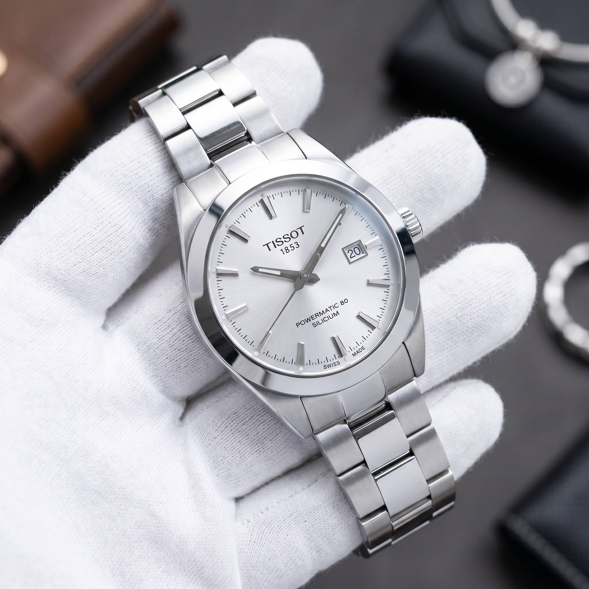 TISSOT QTZ view 1