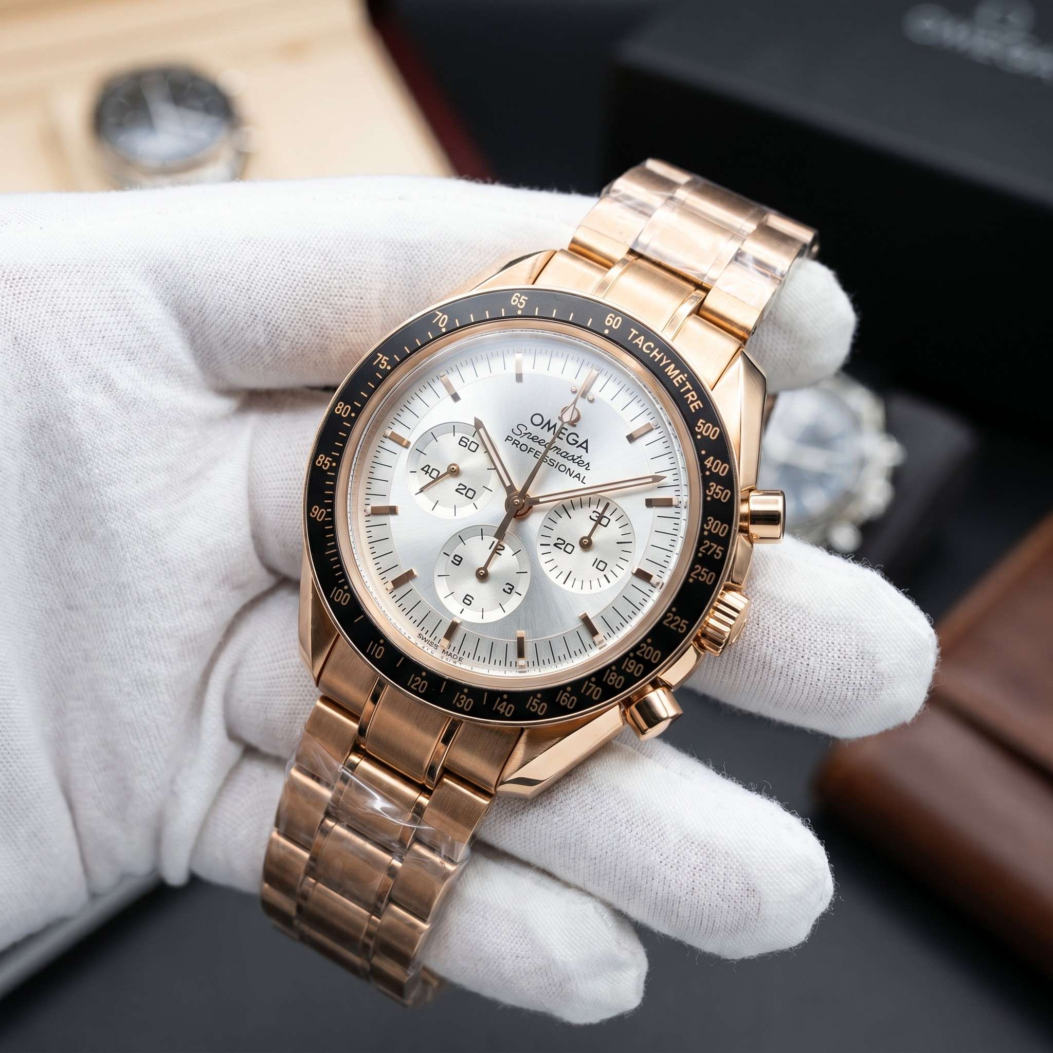 OMEGA CHRONO view 1