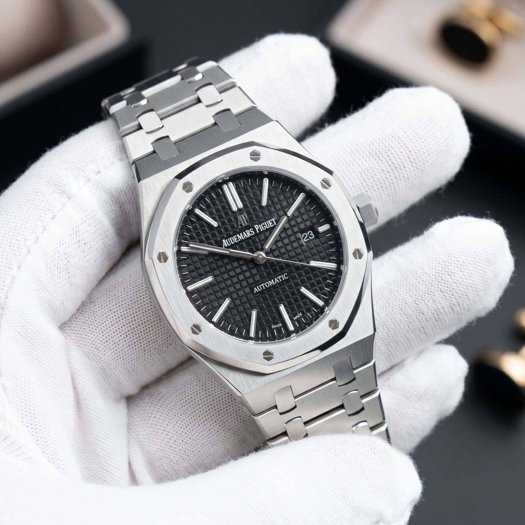 AP ROYAL OAK view 1