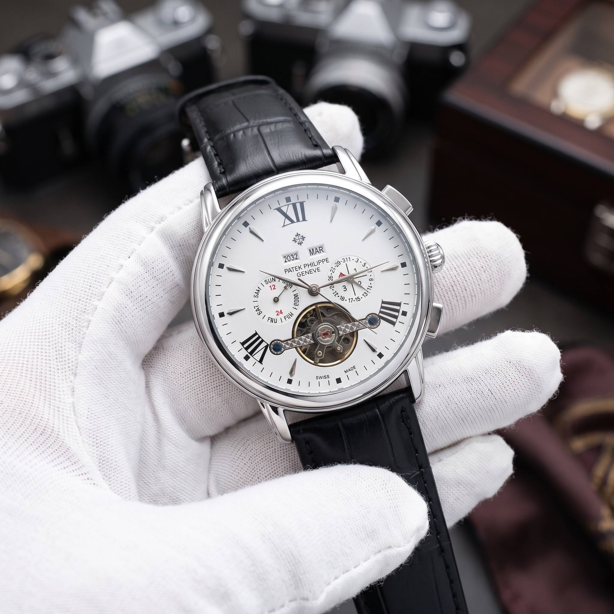 PATEK PHILIPPE GENEVE view 1