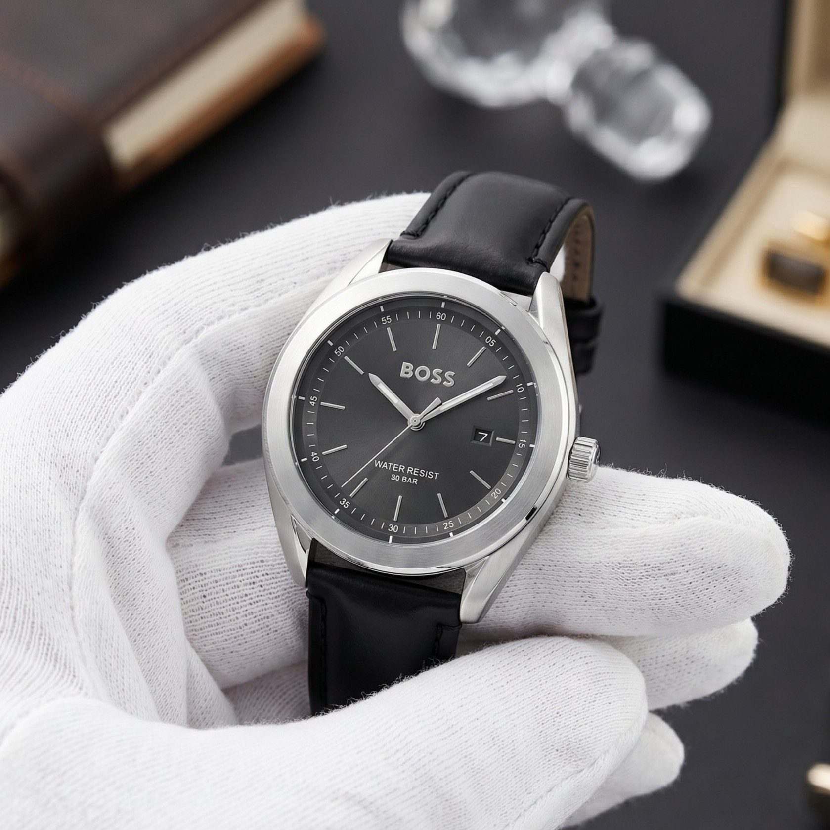 HUGO BOSS QTZ view 1