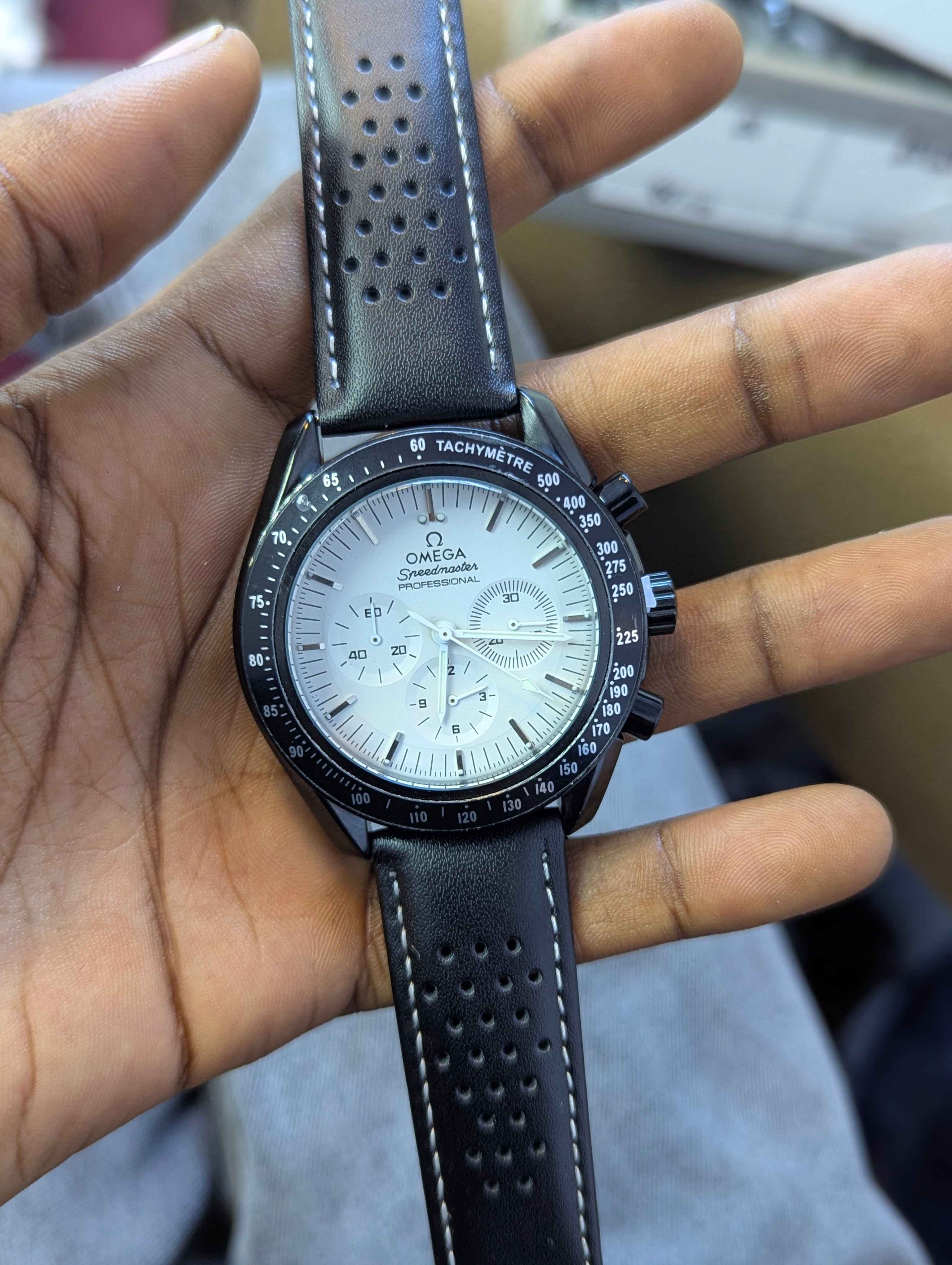OMEGA CHRONO view 1