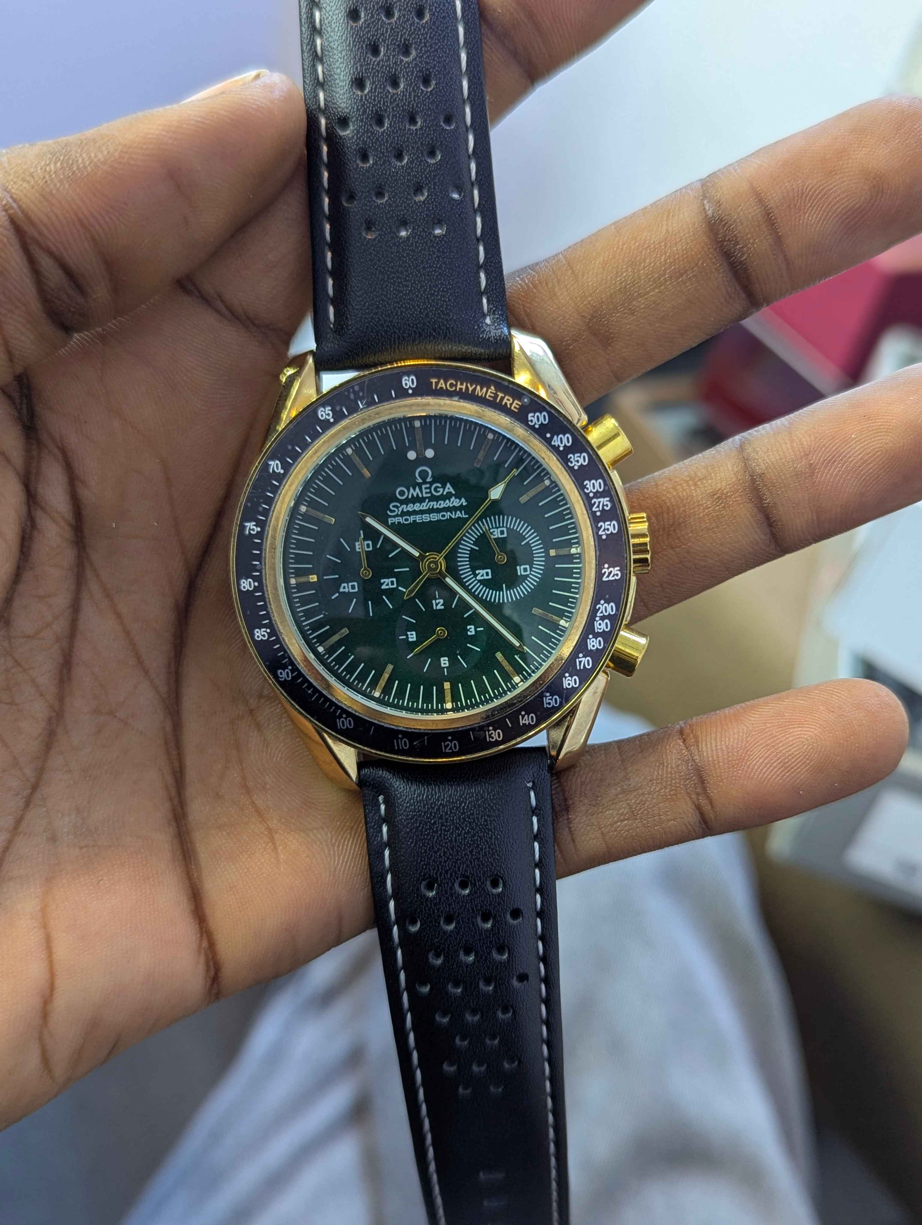 OMEGA CHRONO view 1
