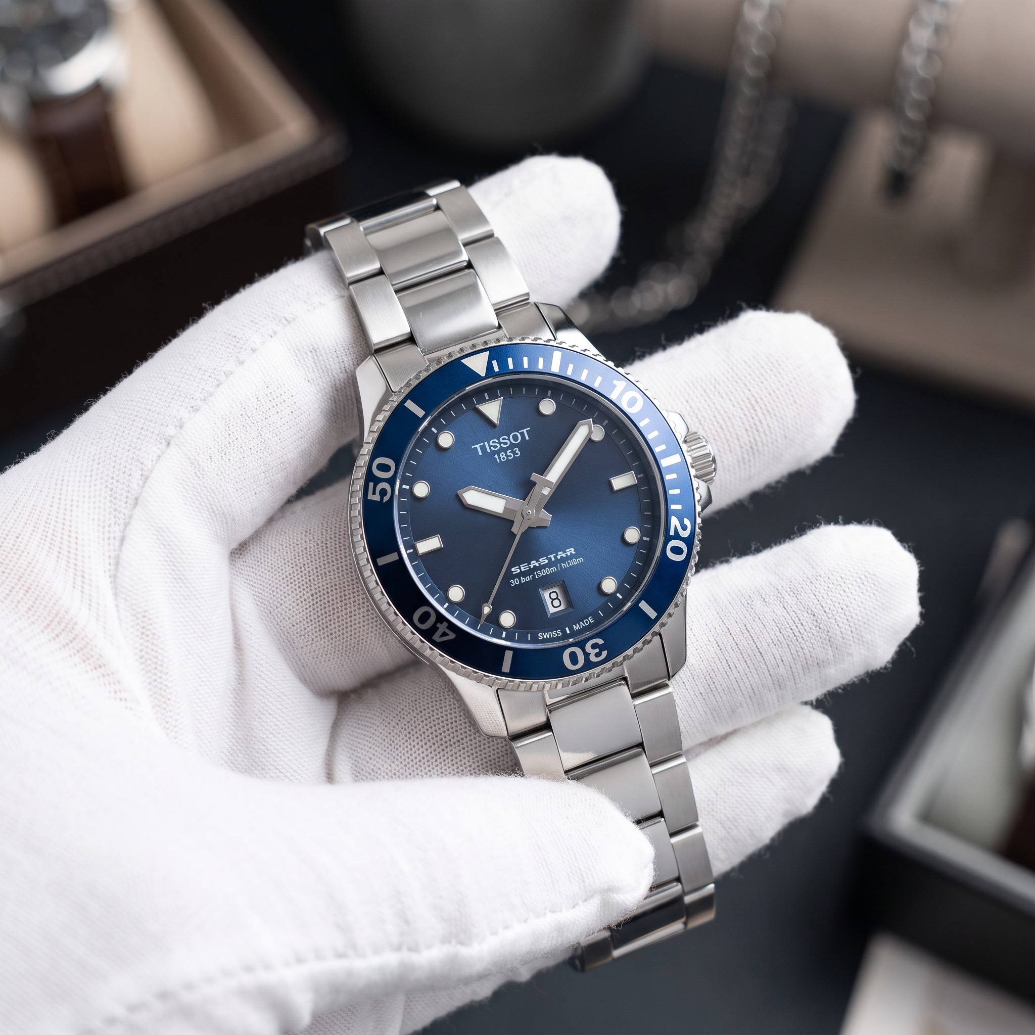 TISSOT QTZ - view 1