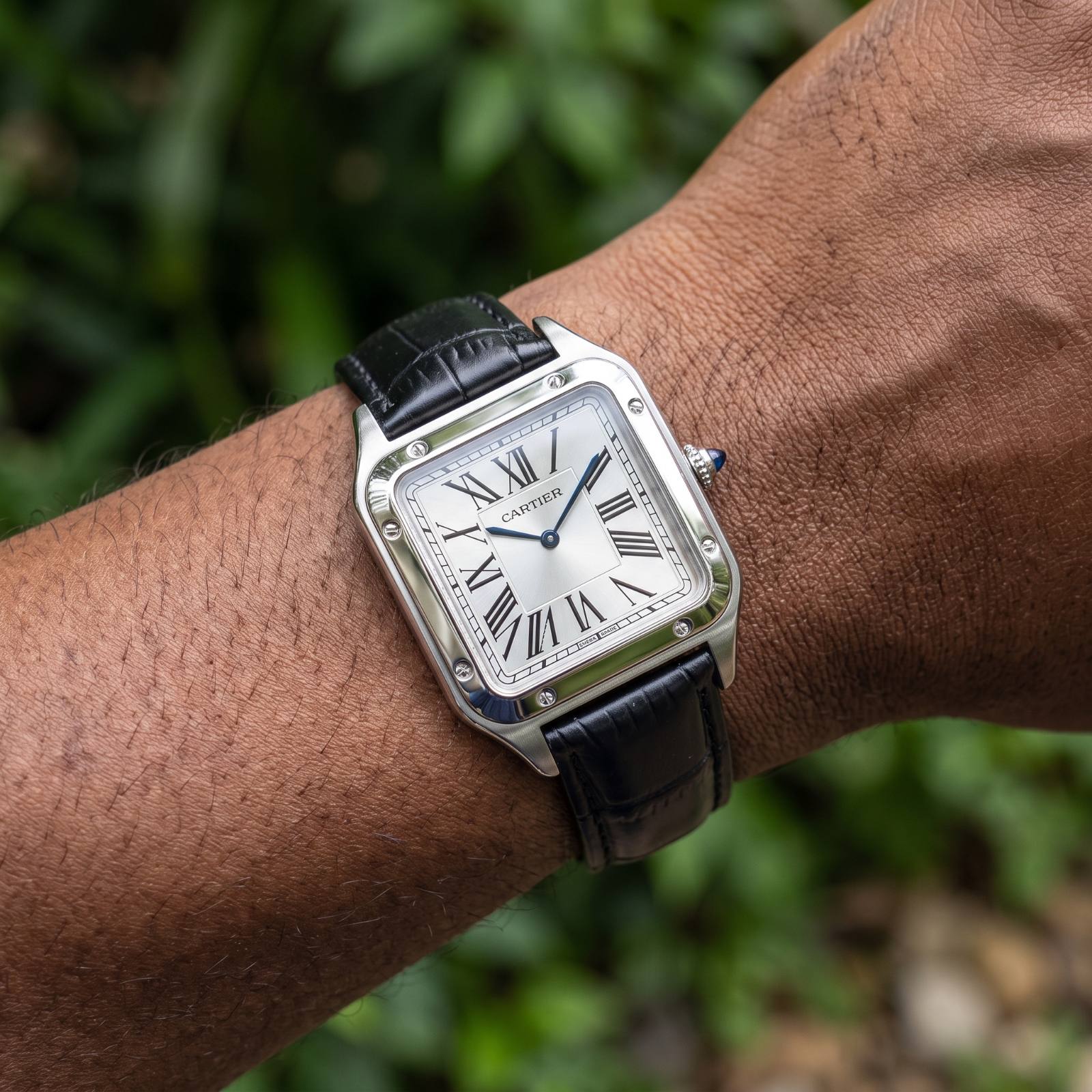 cartier, santos, automatic, square case, yellow gold, roman numerals, date window, swiss made, gold  view 2