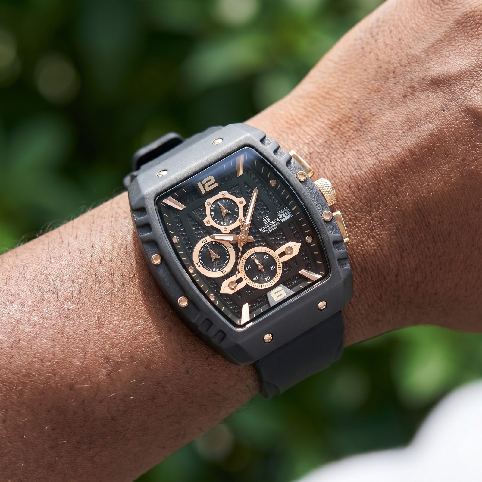 Naviforce Chronograph view 2