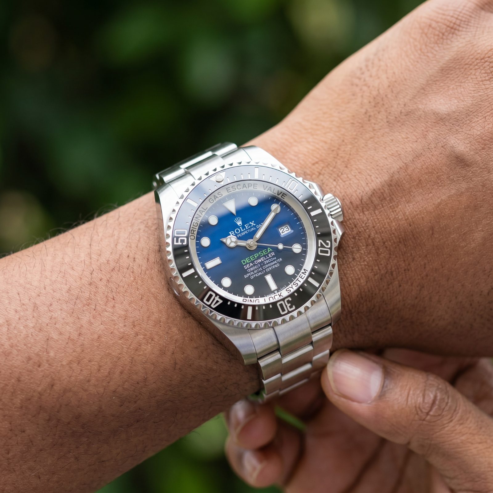 Rolex Deepsea Sea-Dweller 126660 D-Blue view 2
