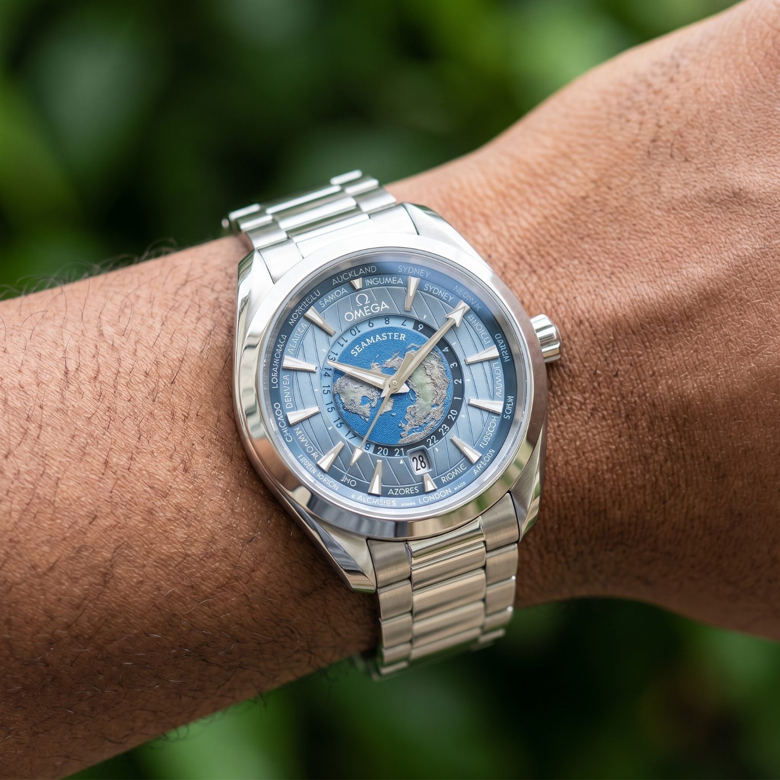 Omega Seamaster Aqua Terra Worldtimer view 2