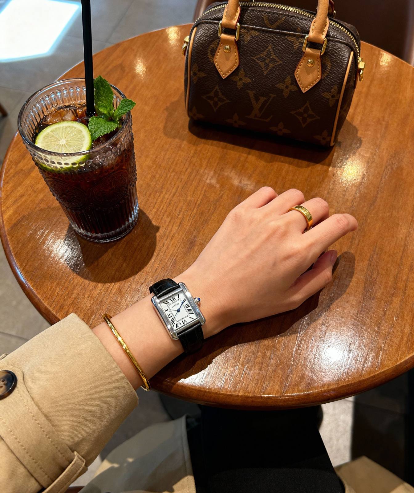 Cartier Tank Solo view 2