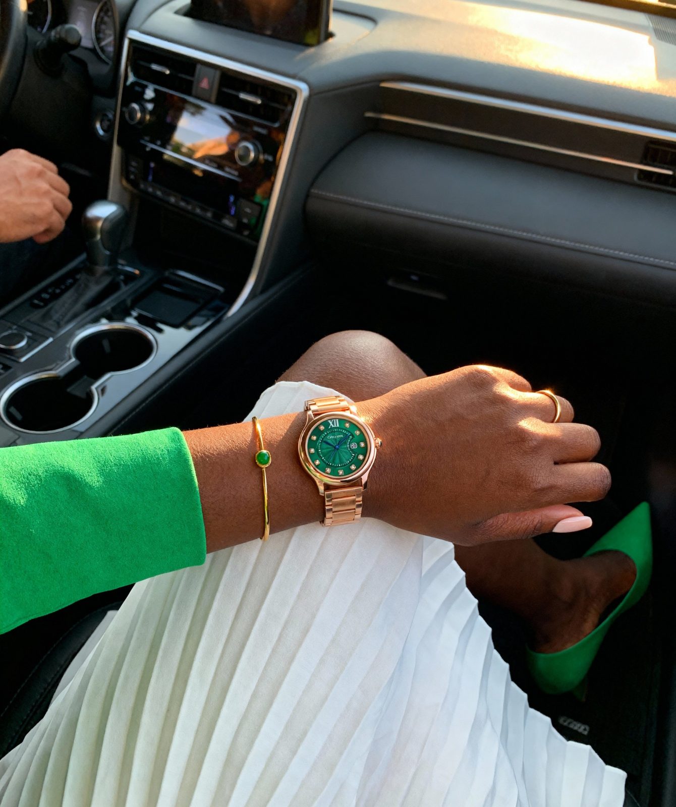 Cartier Clé de Cartier Rose Gold Green Dial view 2