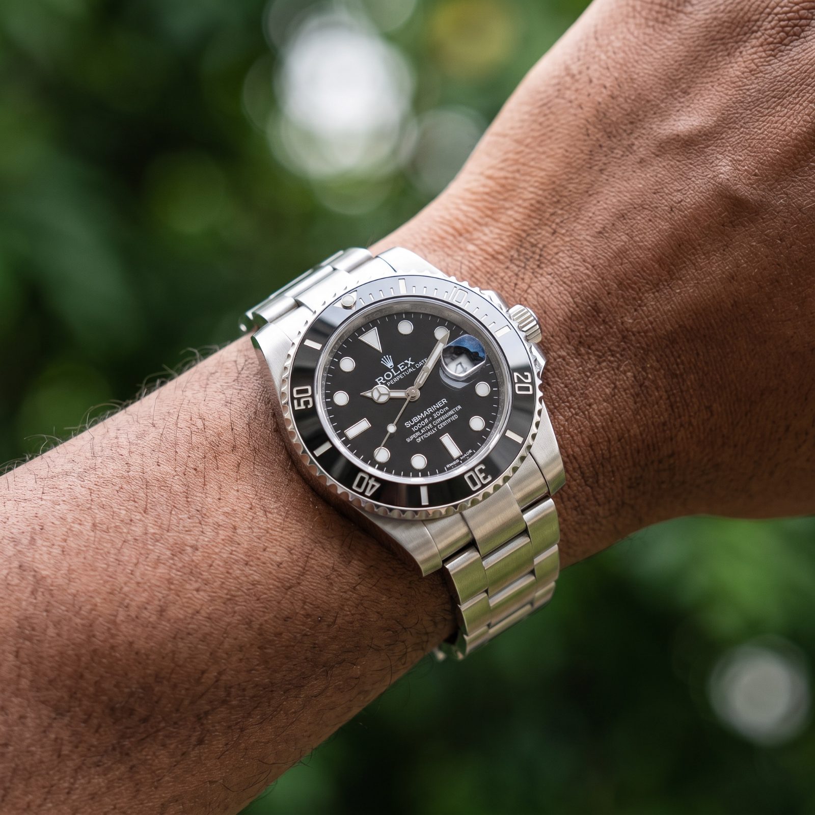 Rolex Submariner Date view 2