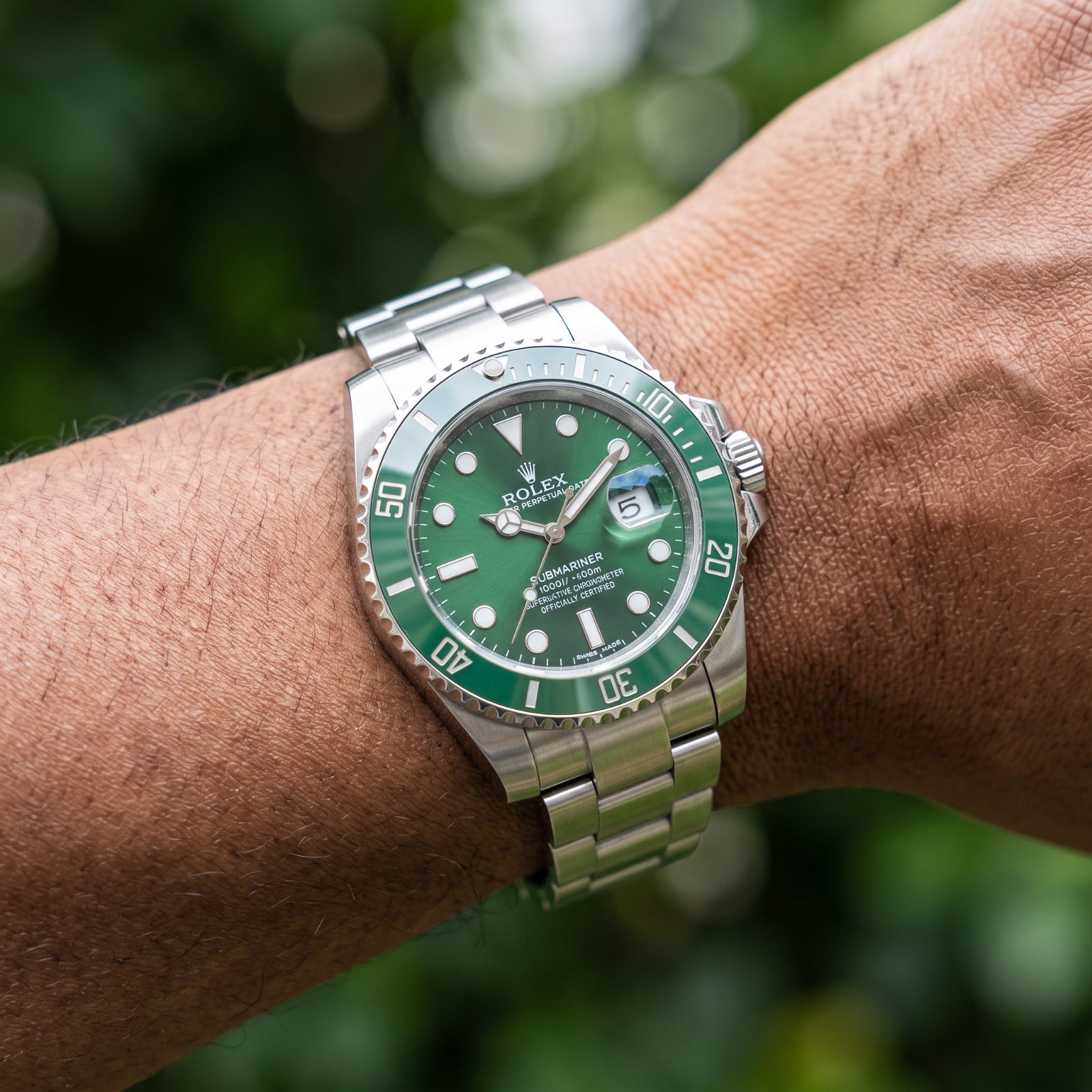 Rolex Submariner Date view 2