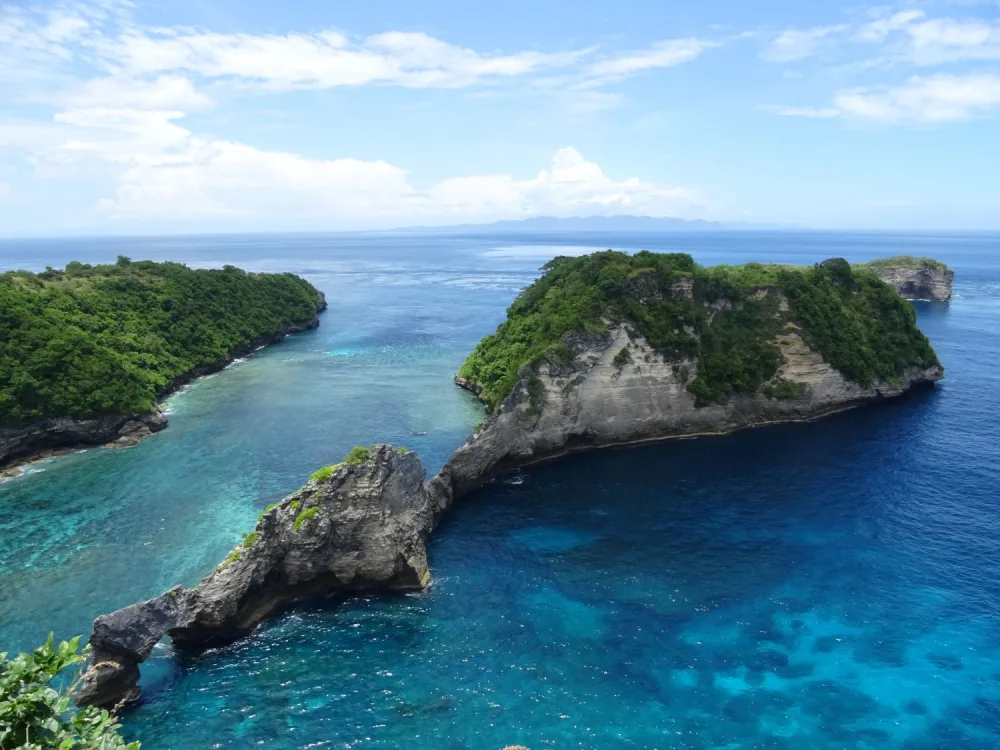 Atuh-beach-nusa-penida1