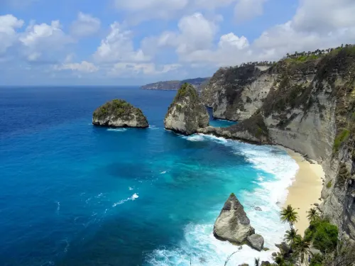 Diamond-beach