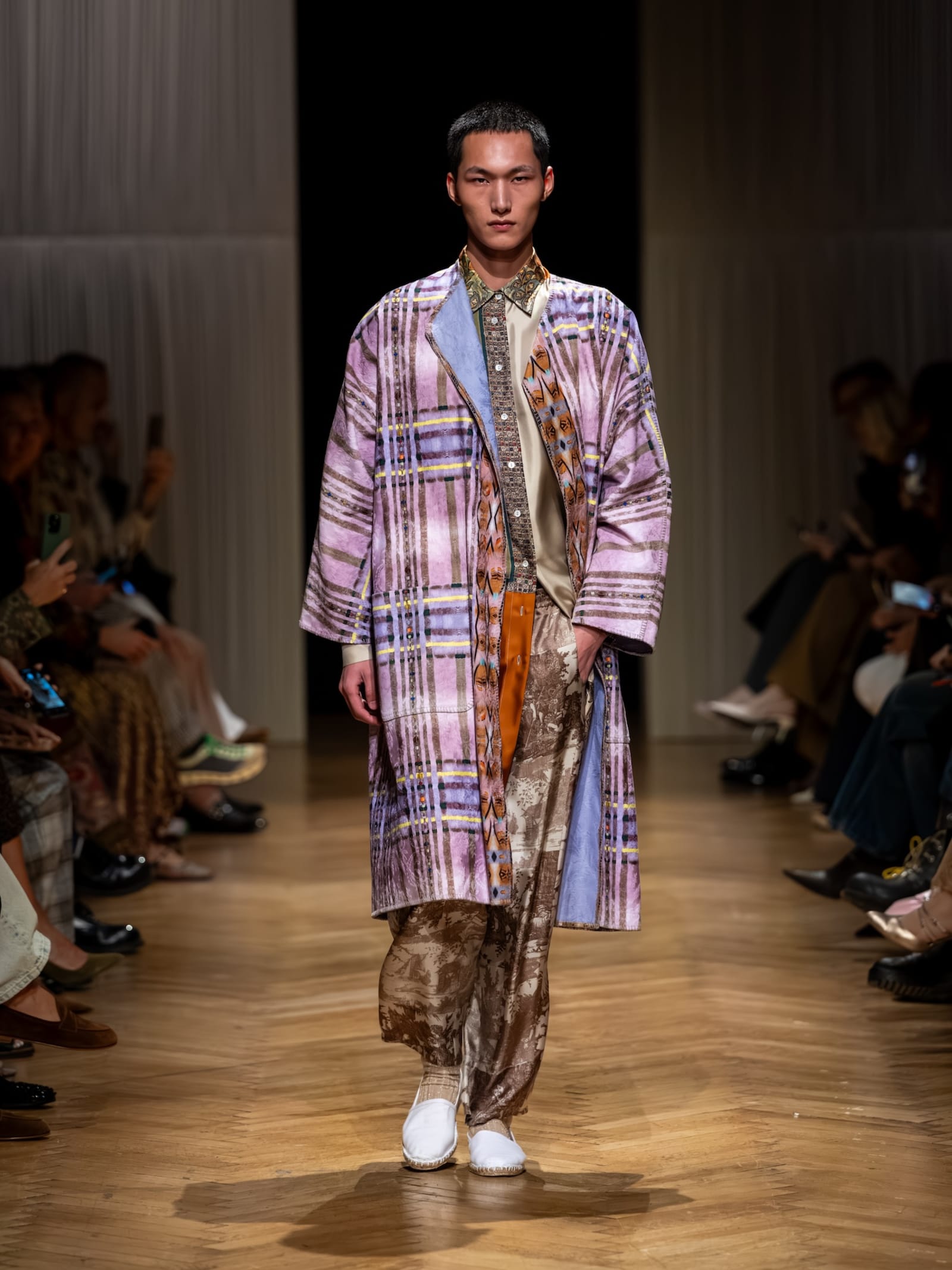 024__MNT0908-1762731047756