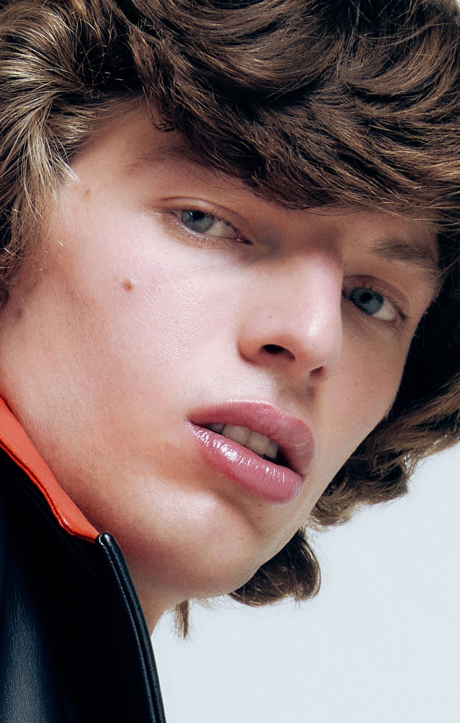 06_07_25_RAIN_COVER_0806_Retouched_250710_03-copia-1753822948536