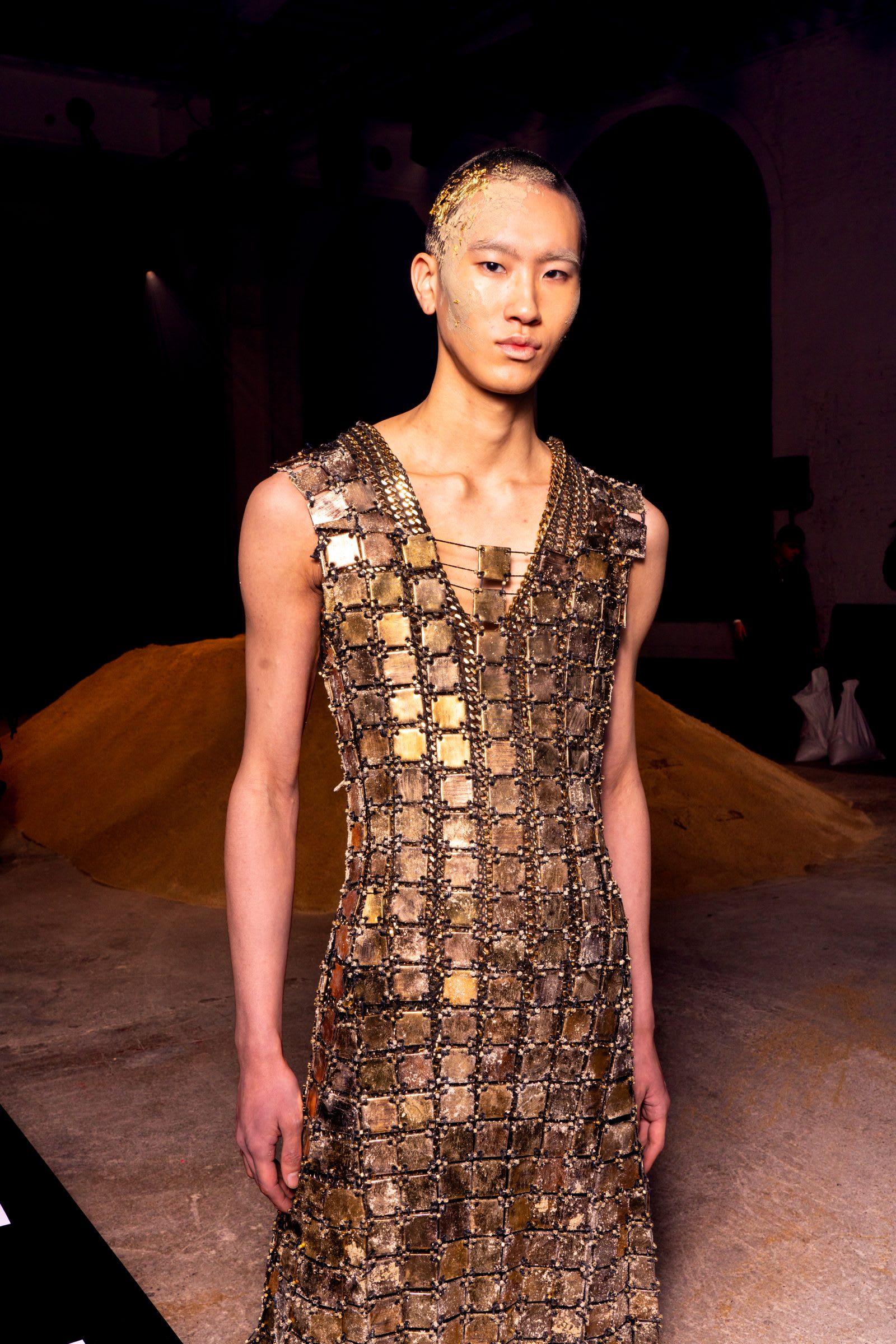 12-1600x2399-1742417253103-37zbydkbhfs