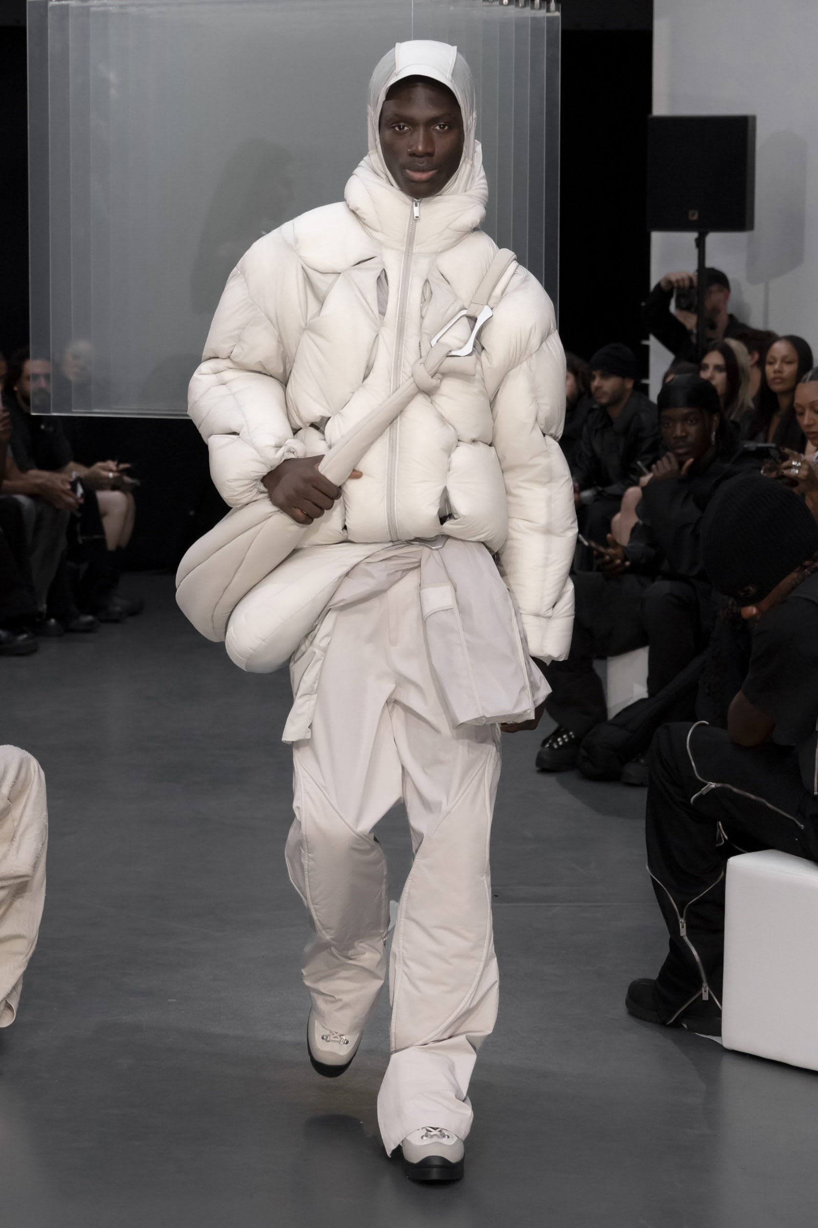 17-1600x2401-1742418524460-fwrwipzrhsf