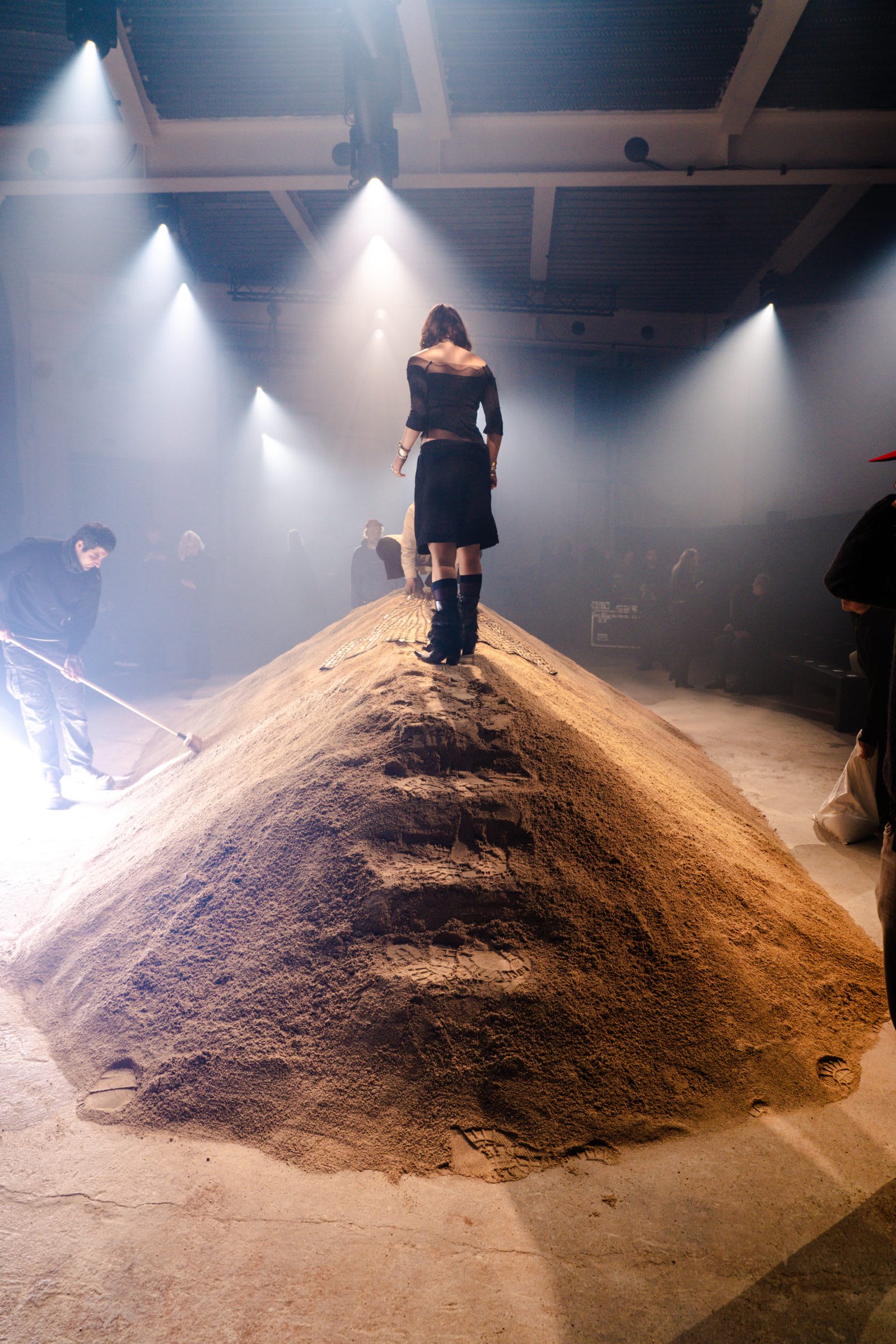 22-1600x2399-1742417250926-ja10pkk0cii