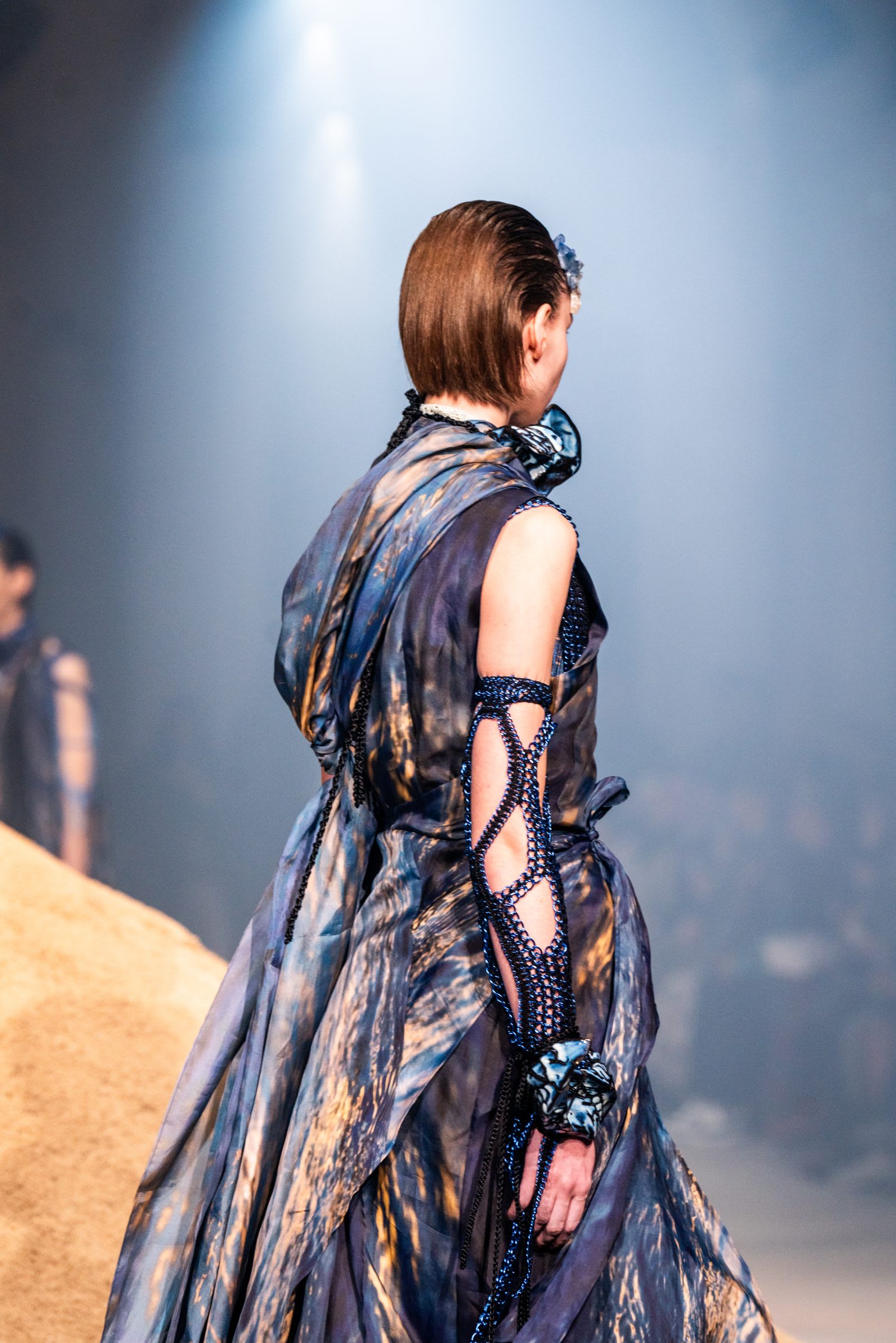 39-1600x2399-1742417253443-laxps9urm4