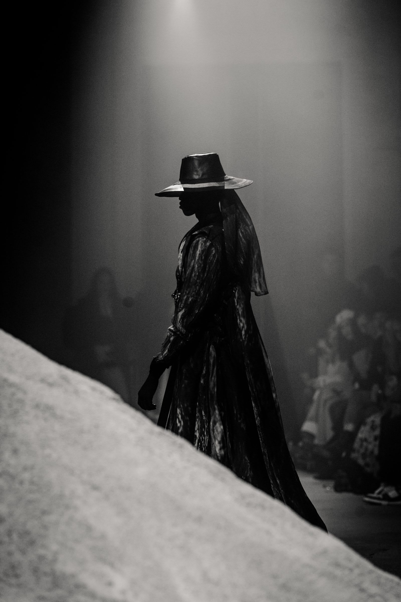 42-1600x2399-1742417251318-fwf2h9faq4n