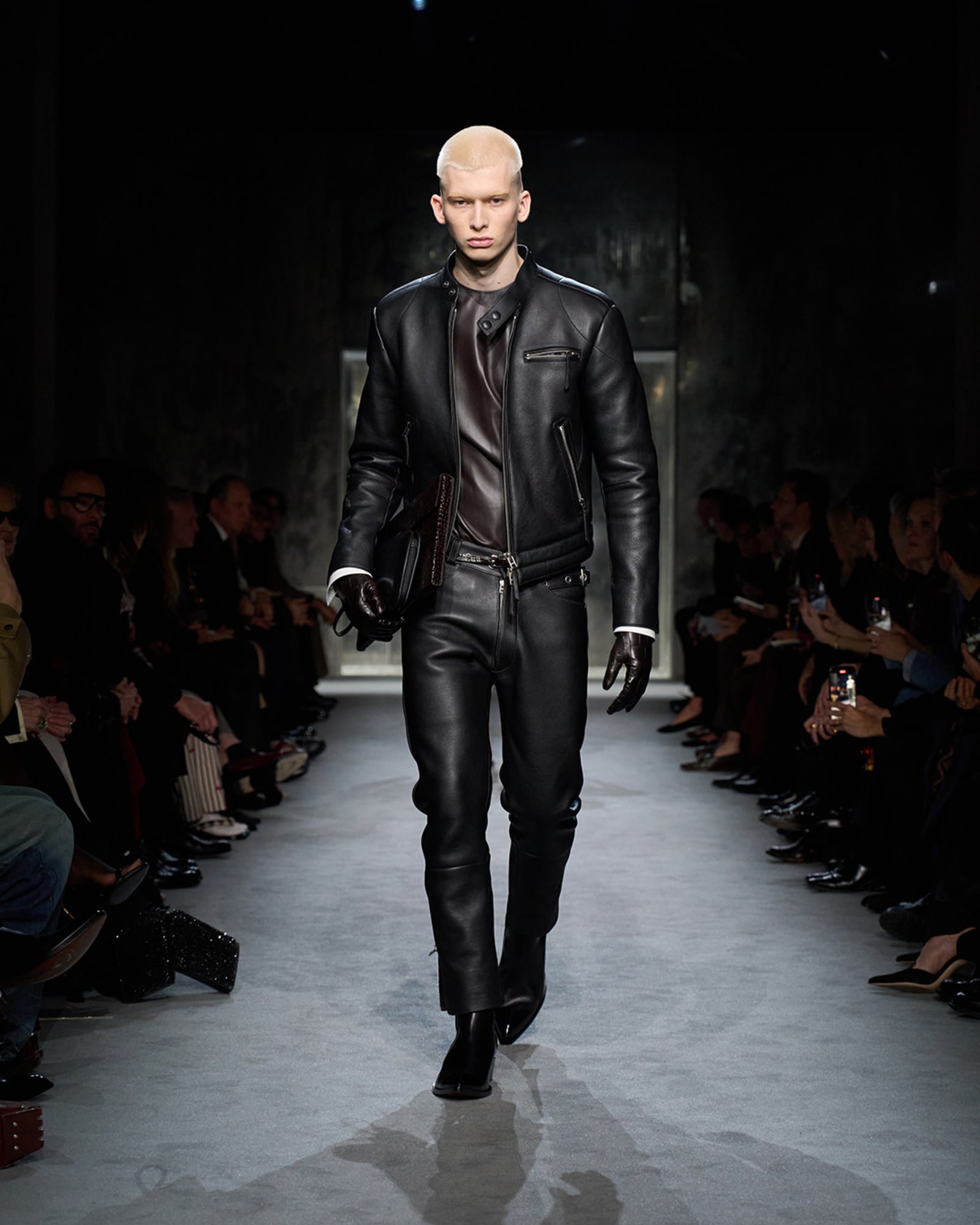 67c9c1ef0e3e7c96bf8a50ad-tom-ford-v2-002-1742416792234-jbkrl86823n