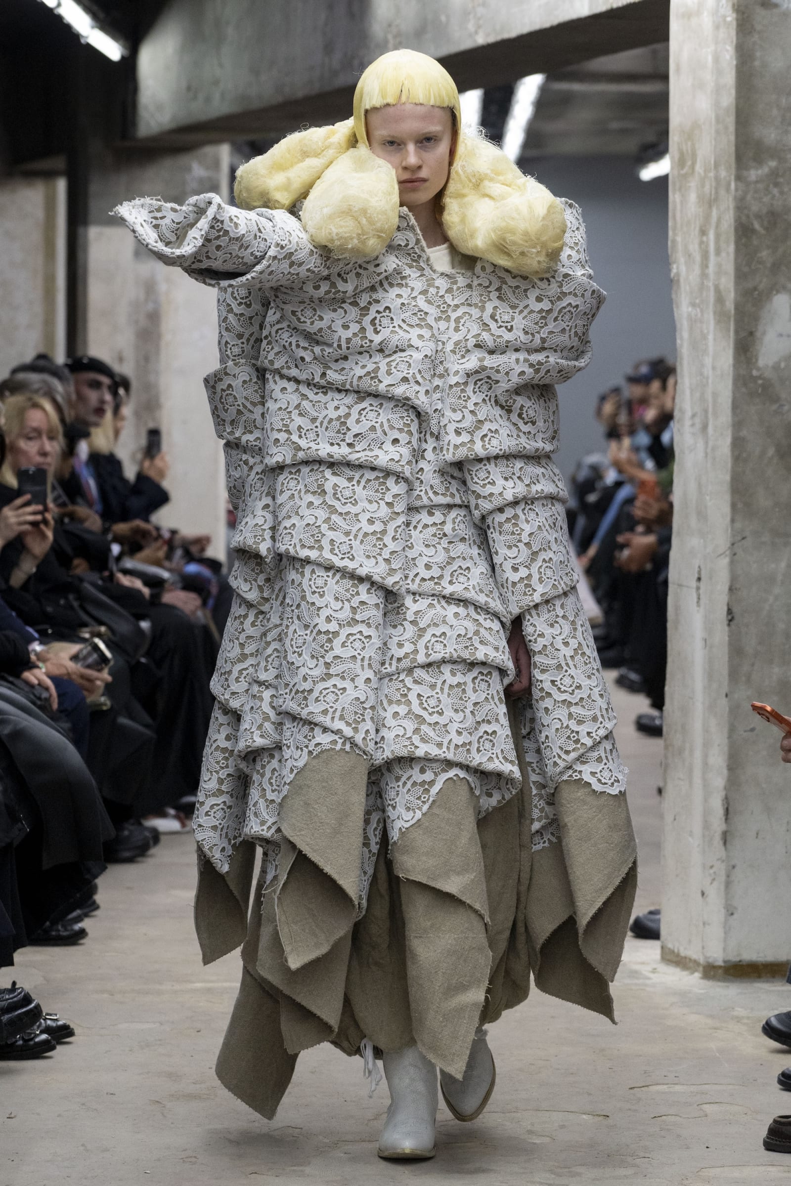 Comme-des-garcons-SS26-010-1760811860072