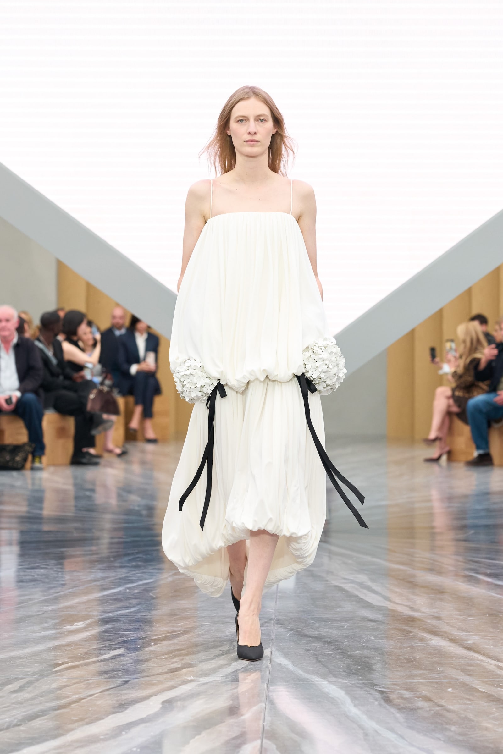 DIOR_W_RTW_SS26_LOOK_33-1760122770748