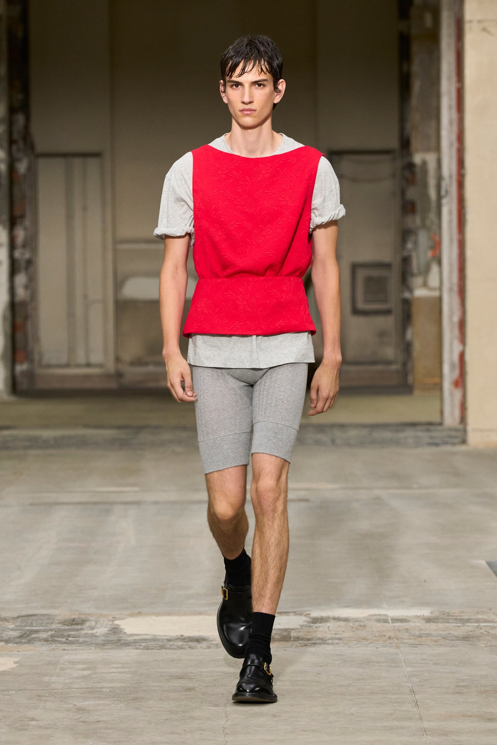 DRIES_VAN_NOTEN_SS25_2732x4098_LOOKS_04_a039f78b-17a3-40ed-adcc-b794d8b18a4e-1751254423234