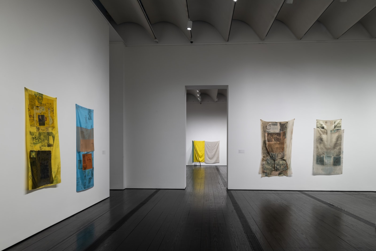 EX413_Rauschenberg_Fabric_20250917_2689-1761624903755