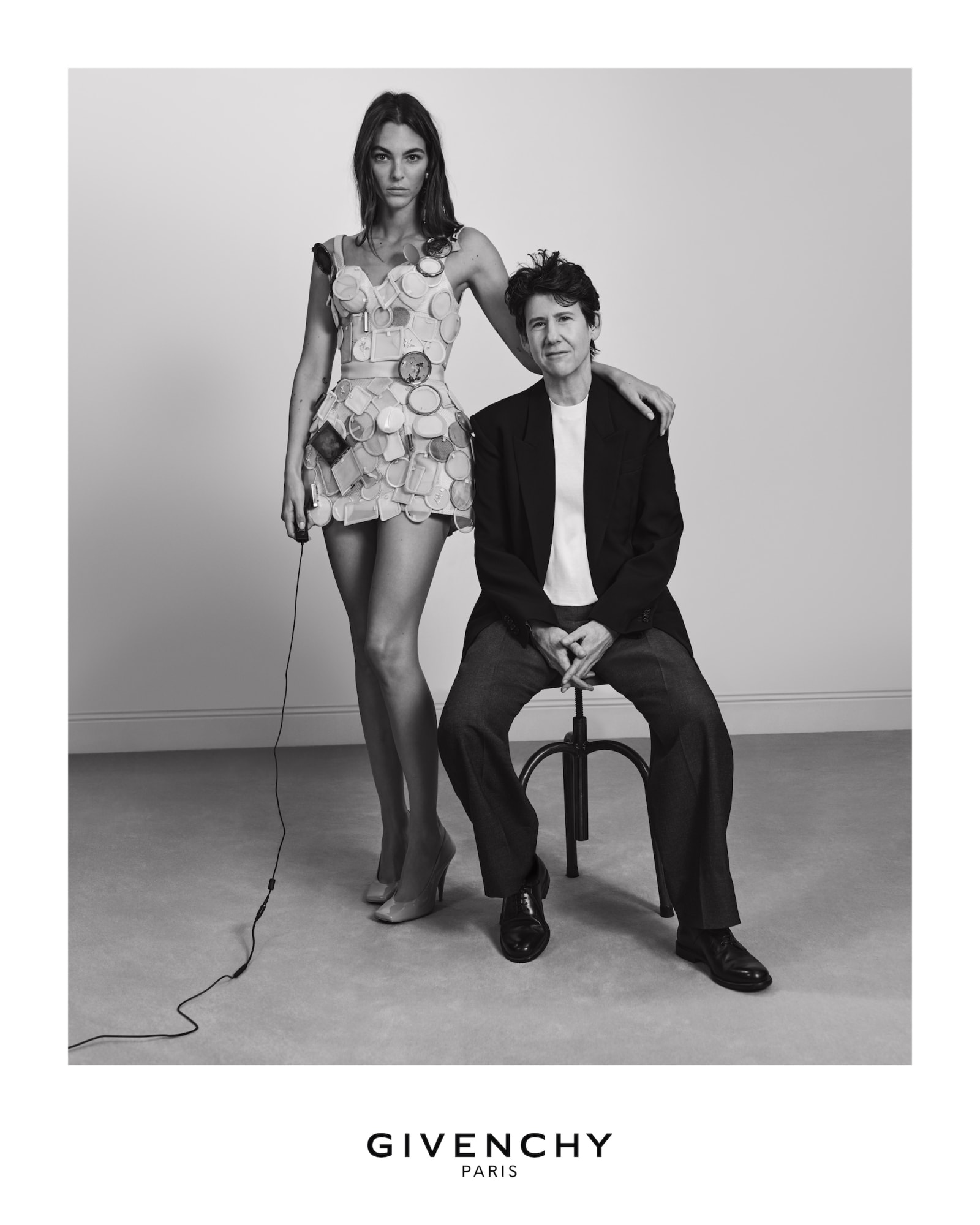 GIVENCHY_FW25_WOMEN_CAMPAIGN_DIGITAL_4x5_18-1756225412222