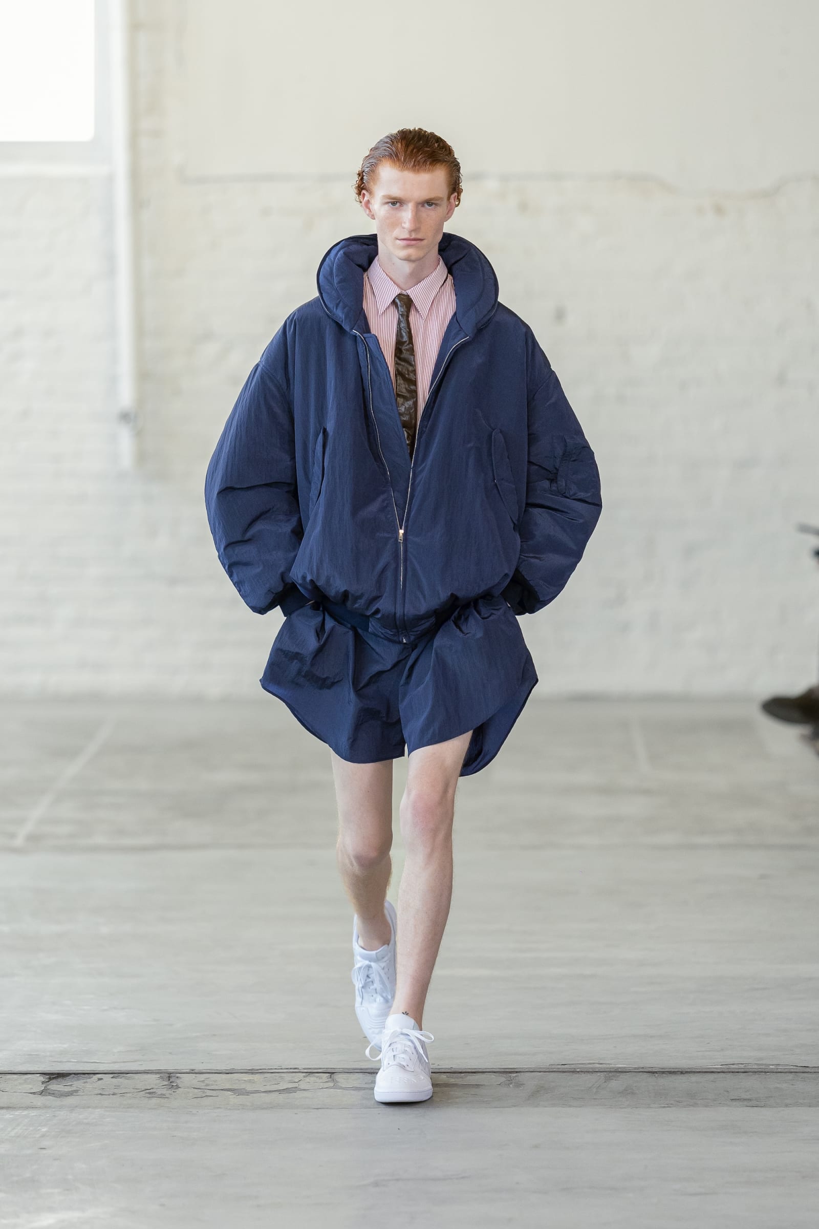 HedMayner_ss26_runway_press_look26-1752709677743