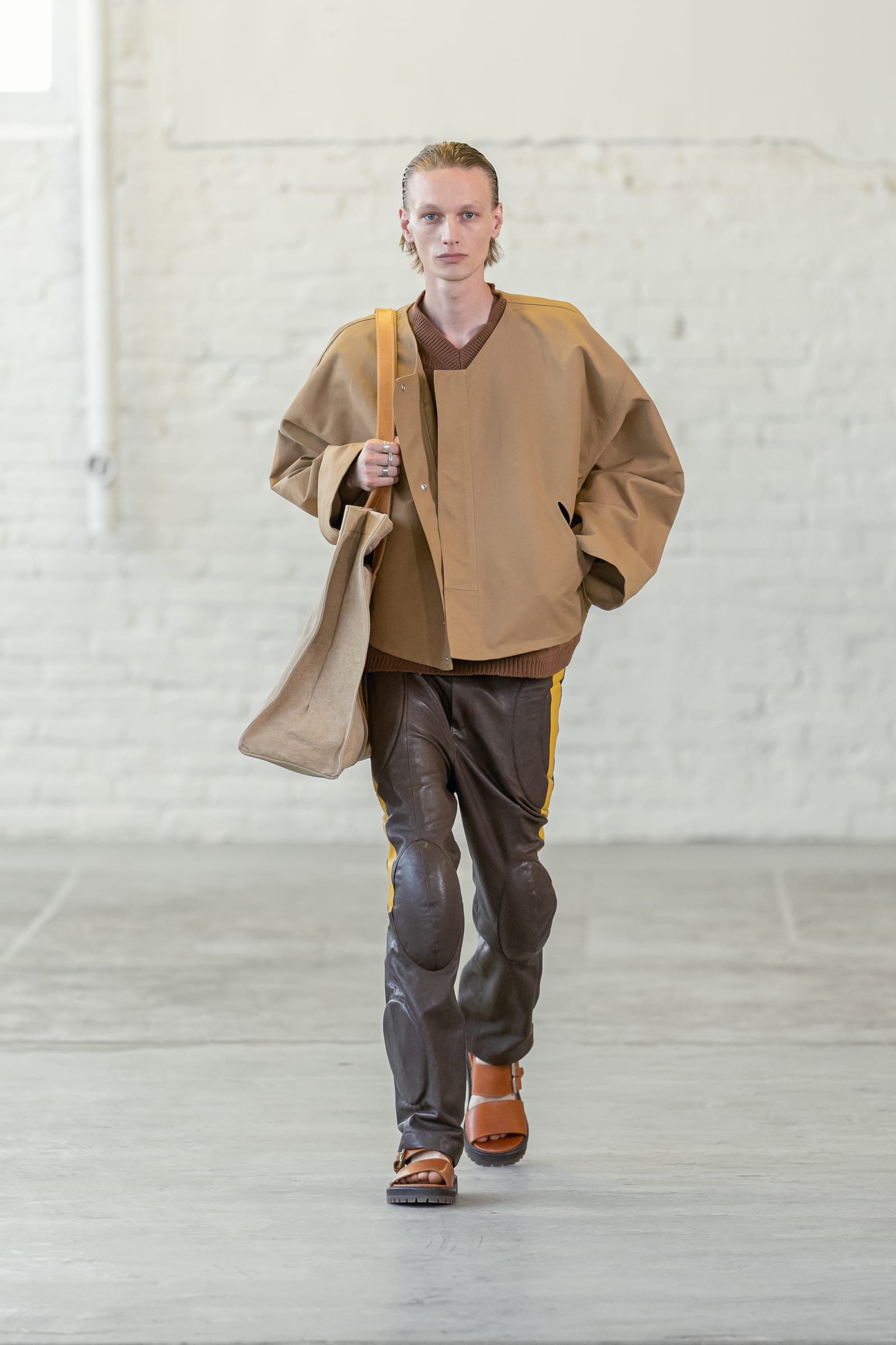 HedMayner_ss26_runway_press_look28-1752709680371