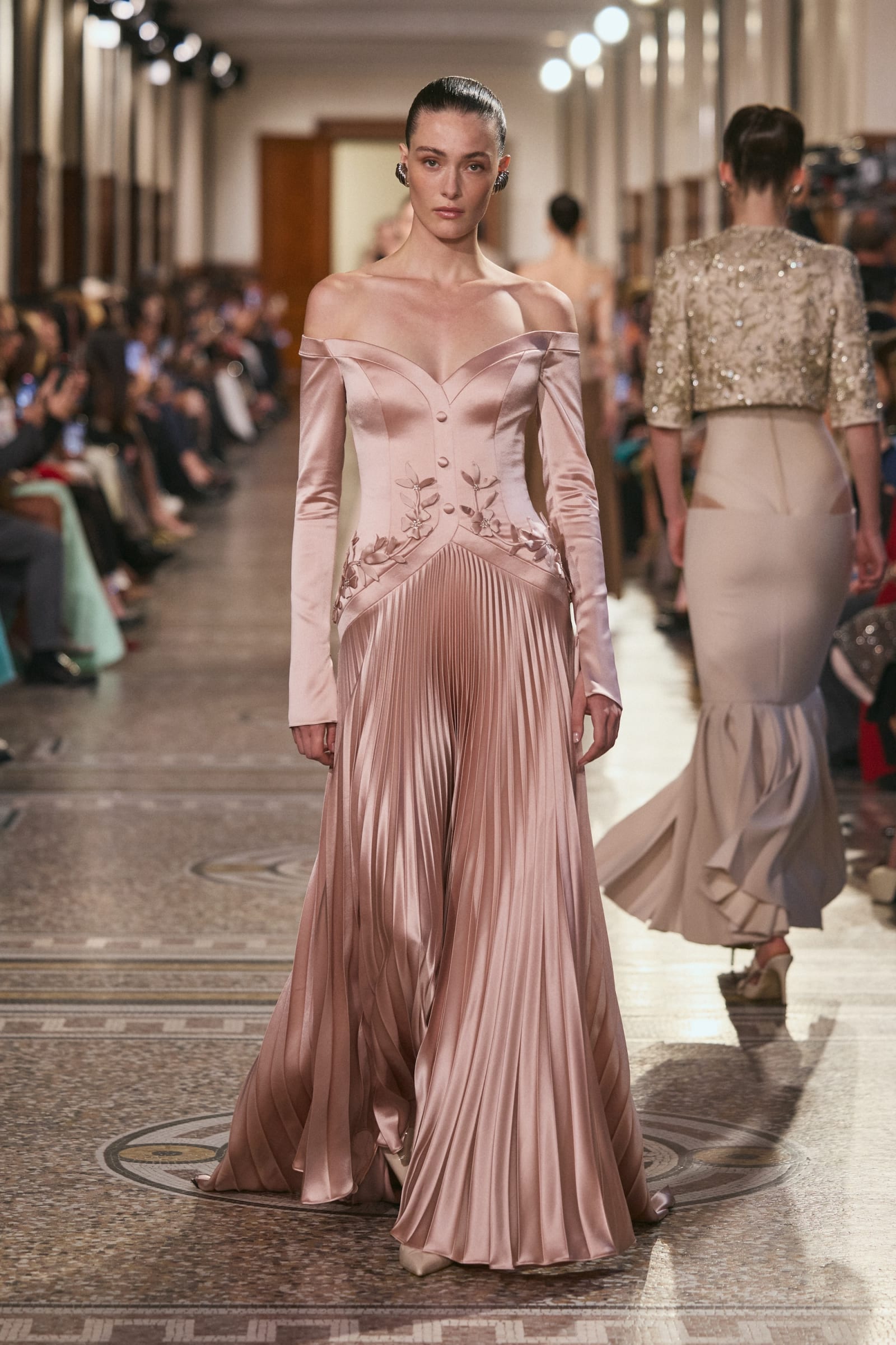 Hobeika_ss26_runway_press_look_24-1761075220585