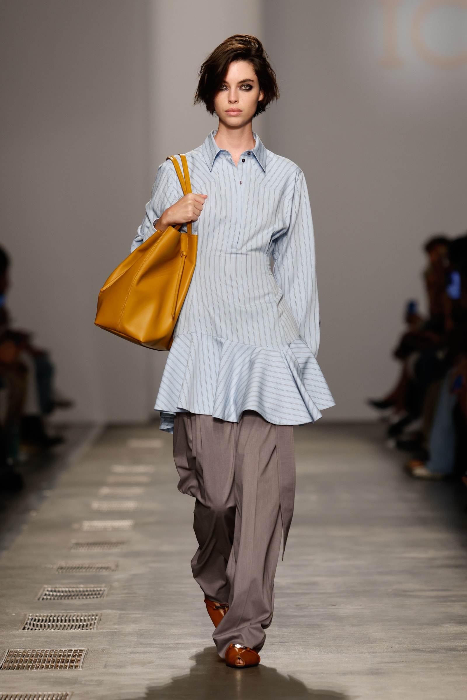 ICEBERG_SS26_FashionShow_Look-32-1759193099660