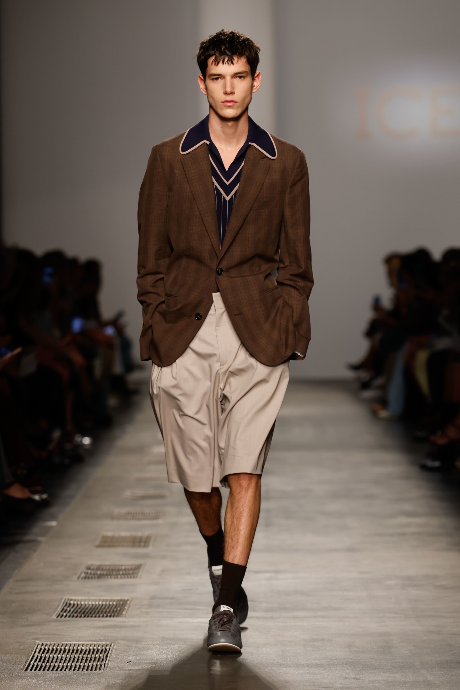 ICEBERG_SS26_FashionShow_Look-36-1759193102909