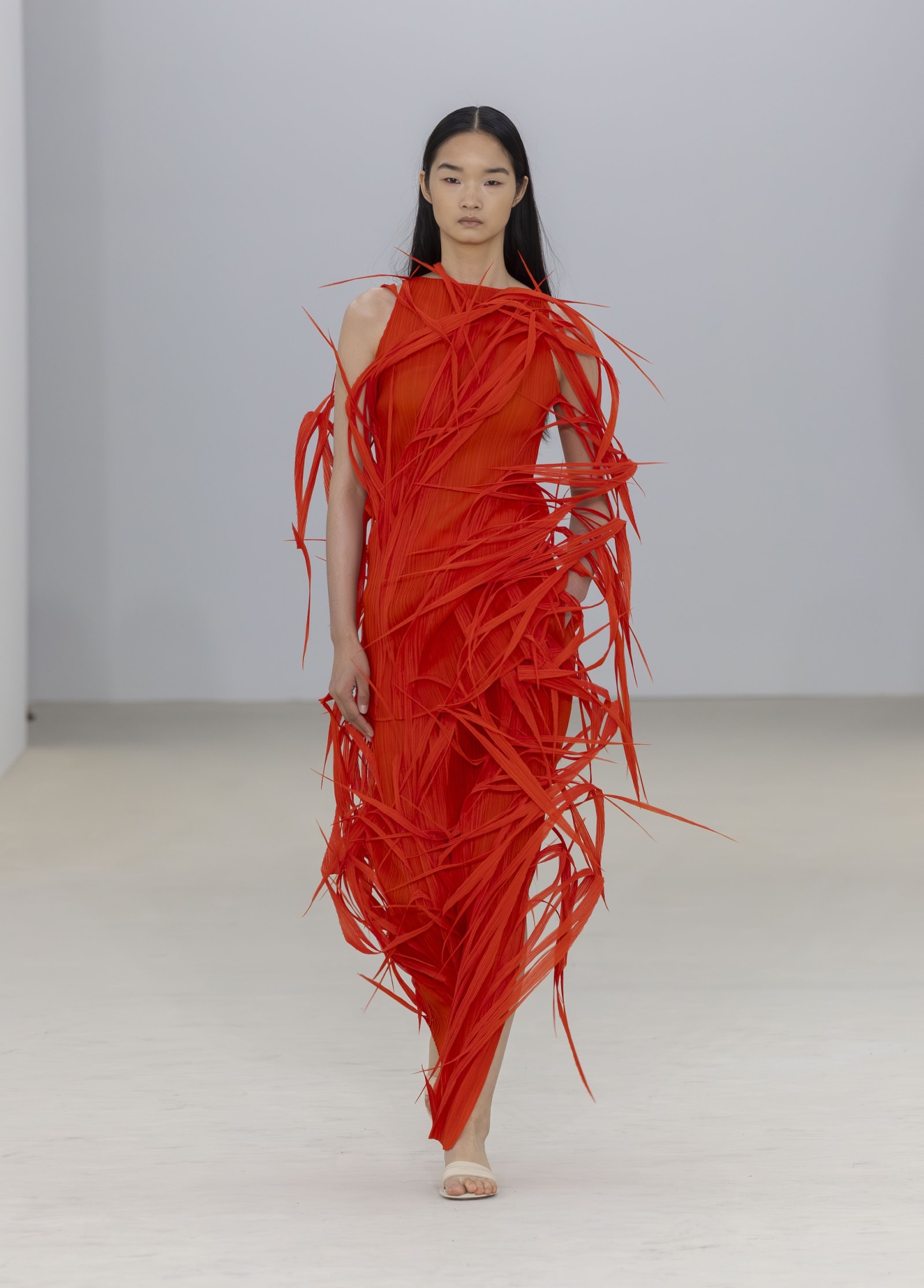 ISSEY_MIYAKE_LOOK-43-1760304799802