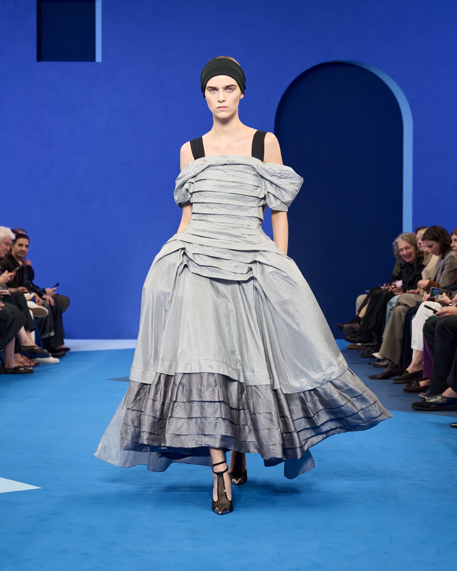 LANVIN58-1761930852841