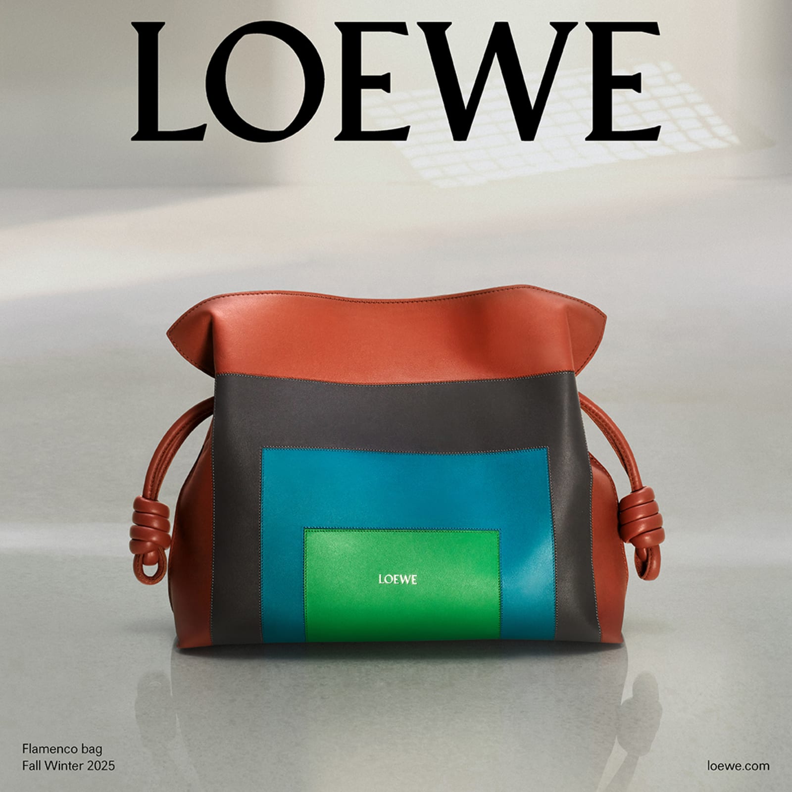 LOEWE_FW25_MAIN_LAYOUT_1080x1080_54-1756585316888
