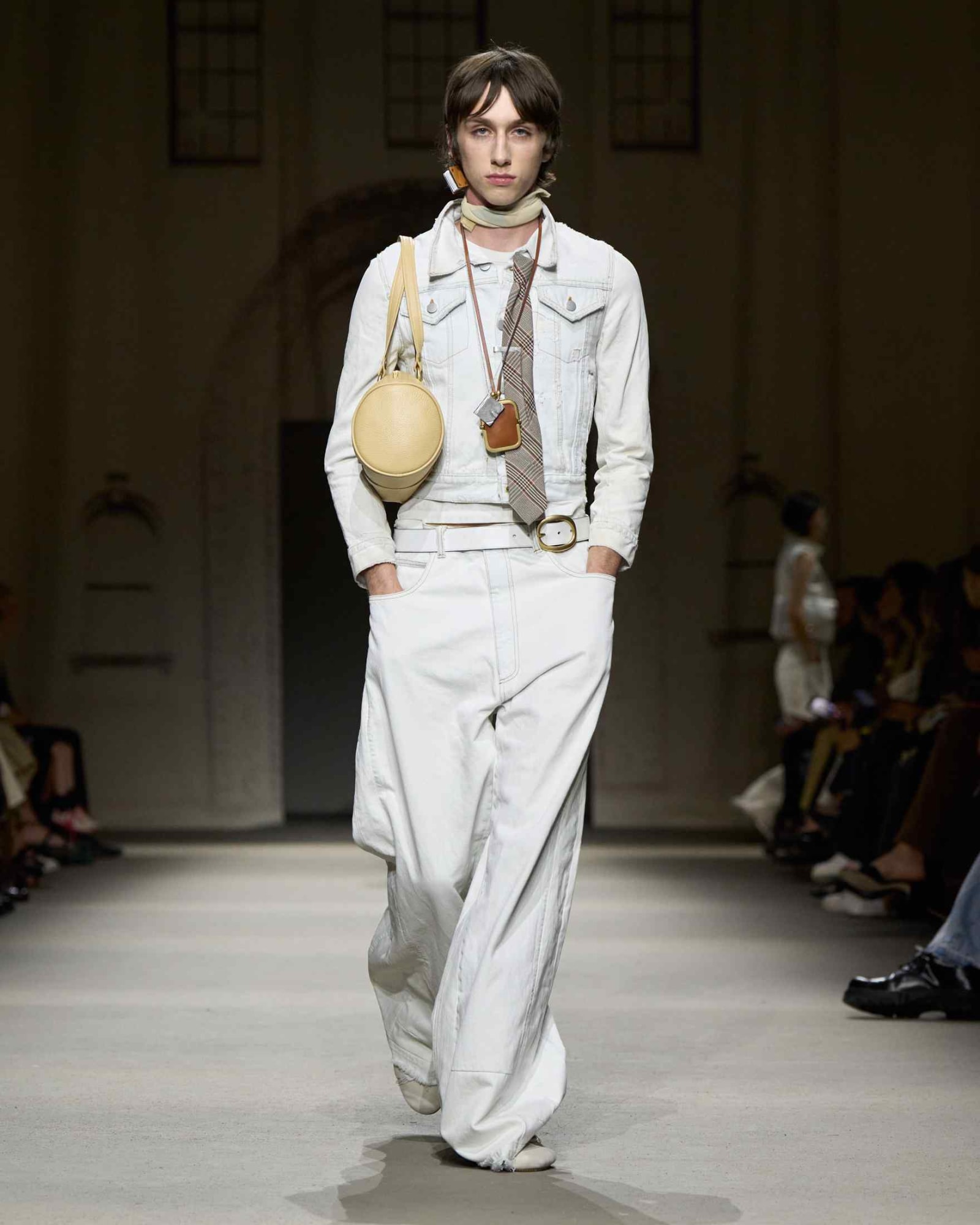 Look-12-1758633811412