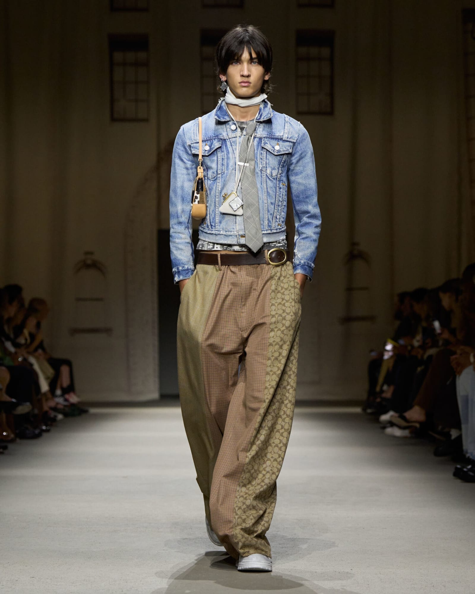 Look-28-1758633613520